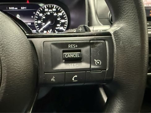 Used 2021 Nissan Rogue S AWD/4WD image 13