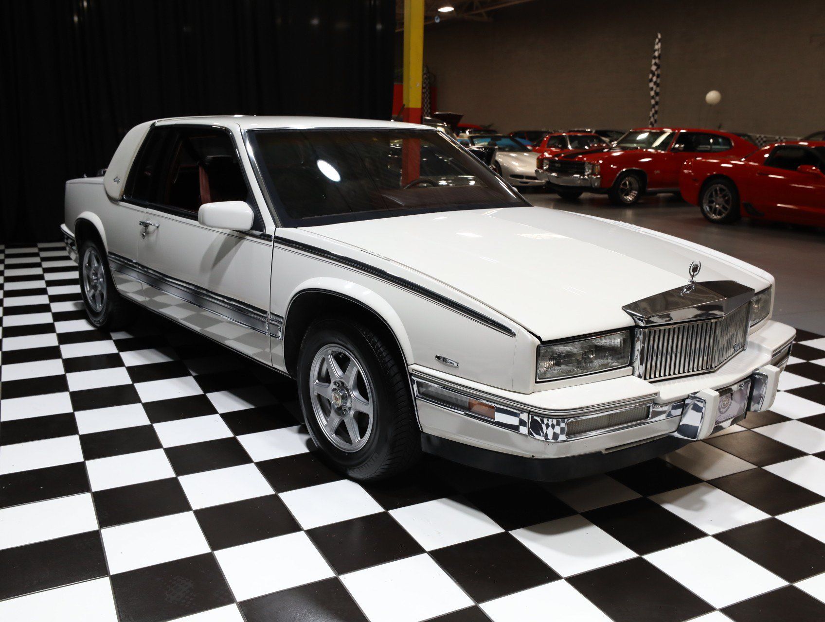Used 1988 Cadillac Eldorado Coupe FWD image 16