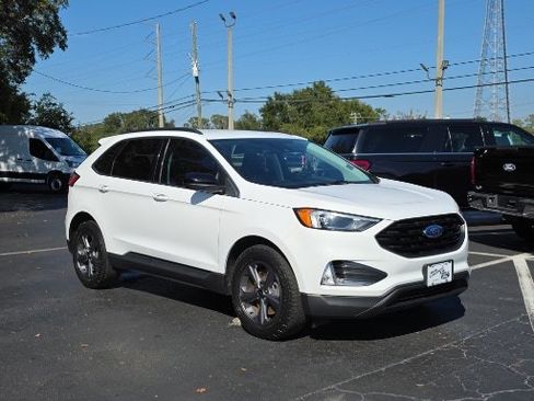 Certified 2022 Ford Edge SEL w/ Sport Appearance Package image 13