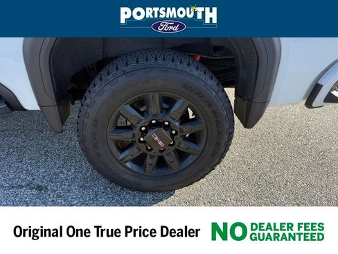 Used 2024 GMC Sierra 2500 AT4 w/ AT4 Premium Plus Package image 29