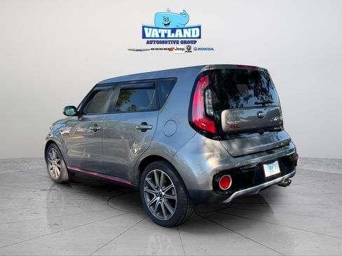 Used 2018 Kia Soul ! w/ Tech Package FWD image 3