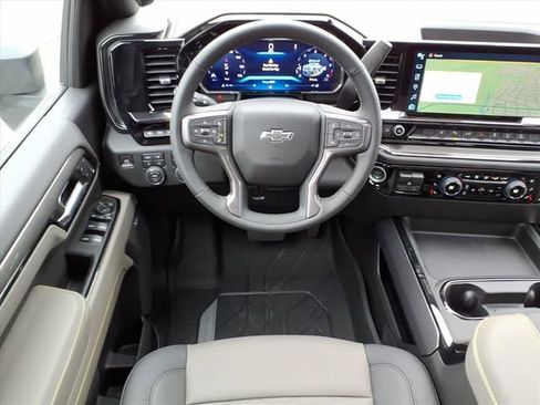 New 2026 Chevrolet Silverado 2500 ZR2 image 14