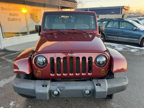 Used 2008 Jeep Wrangler Sahara w/ Dual Top Group AWD/4WD image 8