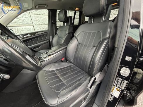 Used 2016 Mercedes-Benz GL 450 4MATIC image 36