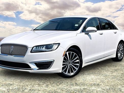 Used 2020 Lincoln MKZ w/ Convenience Package FWD image 3