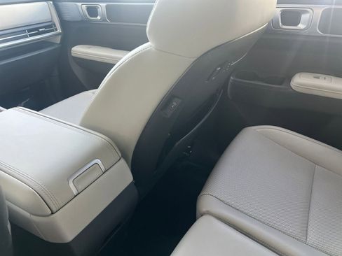 Used 2025 Hyundai Santa Fe SEL image 25