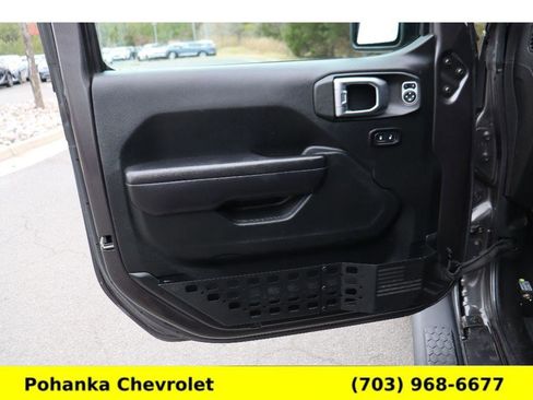 Used 2018 Jeep Wrangler Sport image 22