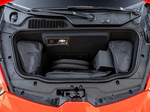 Used 2020 Lamborghini Huracan EVO image 30