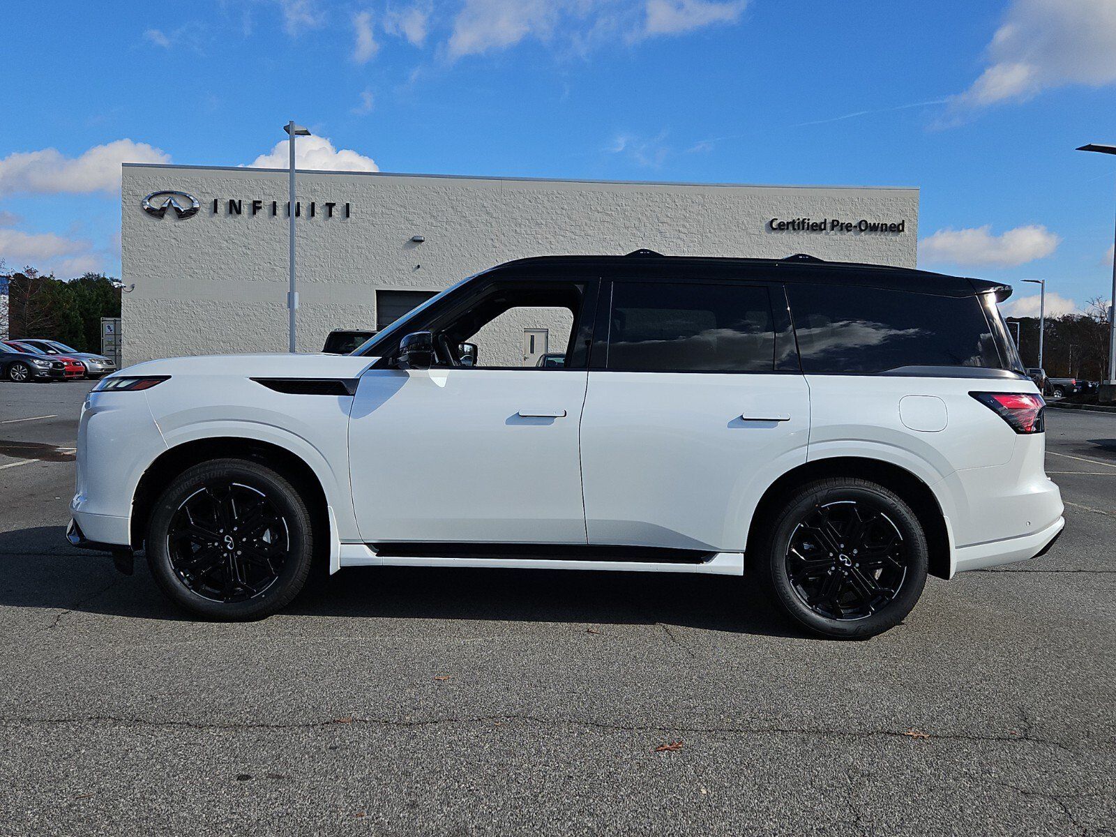 New 2026 INFINITI QX80 4WD w/ Sport Exterior Package image 9