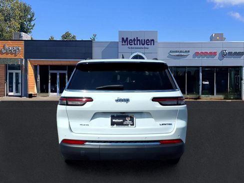 Used 2023 Jeep Grand Cherokee L Limited AWD/4WD image 5