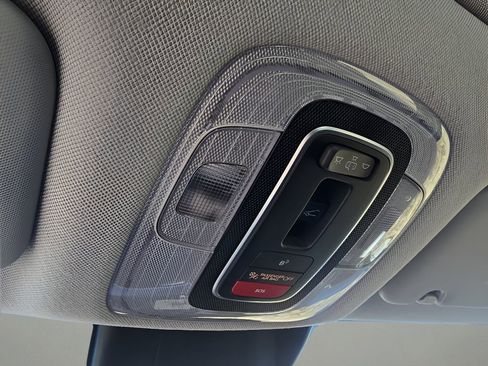 New 2026 Hyundai Elantra Limited image 22