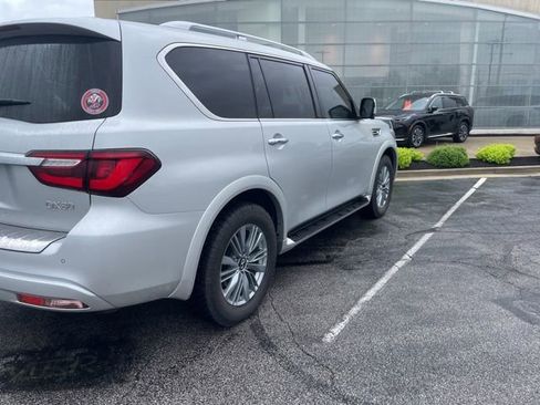Used 2022 INFINITI QX80 Luxe w/ Cargo Package AWD/4WD image 3
