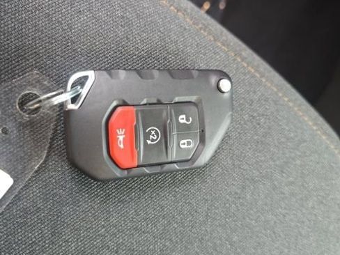 New 2026 Jeep Gladiator Sport image 29