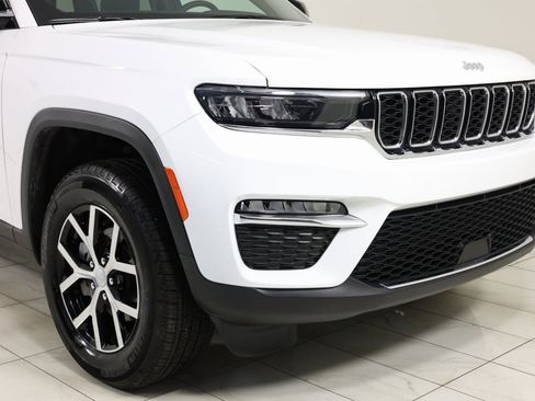 Used 2024 Jeep Grand Cherokee Limited w/ Trailer Tow Package image 37