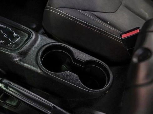 Used 2015 Jeep Wrangler Unlimited Sahara w/ Connectivity Group image 25