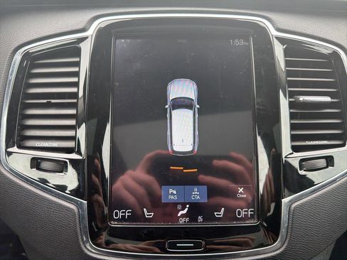 Used 2016 Volvo XC90 T6 Momentum w/ Momentum Plus Package image 28