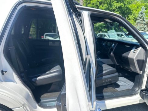 Used 2015 Ford Expedition Limited AWD/4WD image 16