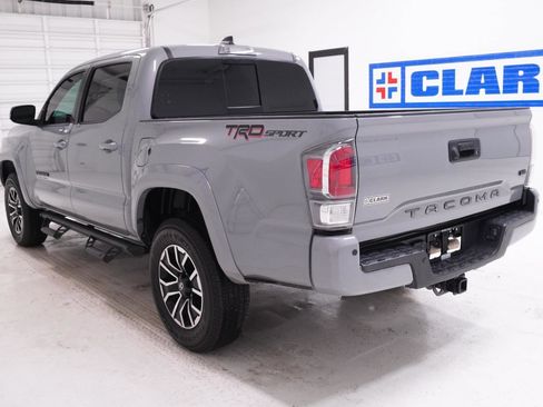 Used 2020 Toyota Tacoma TRD Sport w/ Technology Package RWD image 7