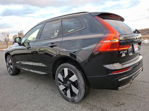 New 2025 Volvo XC60 T8 Plus w/ Protection Package Premier image 3
