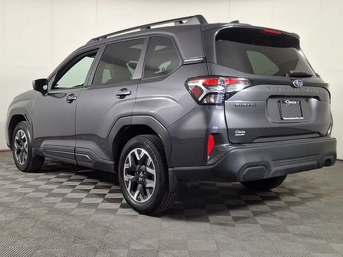 Used 2026 Subaru Forester Premium AWD/4WD image 7