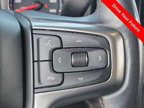 Used 2021 Chevrolet Silverado 1500 LT RWD image 6
