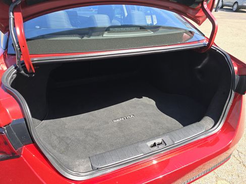 Used 2024 Nissan Sentra SV FWD image 24