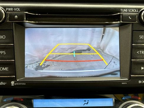 Used 2016 Toyota RAV4 XLE AWD/4WD image 22