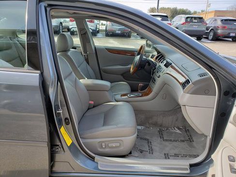 Used 2005 Lexus ES 330 image 19