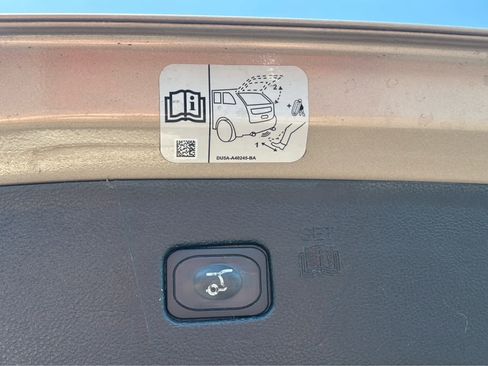 Used 2020 Ford Edge Titanium w/ Equipment Group 301A FWD image 10