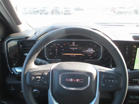 New 2026 GMC Sierra 1500 SLE w/ Max Trailering Package image 18
