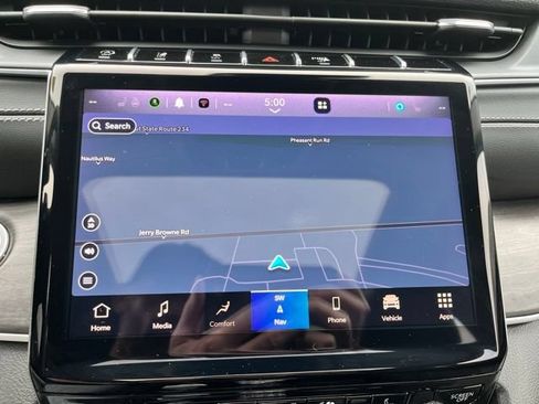Used 2023 Jeep Grand Cherokee Limited w/ Luxury Tech Group II AWD/4WD image 44