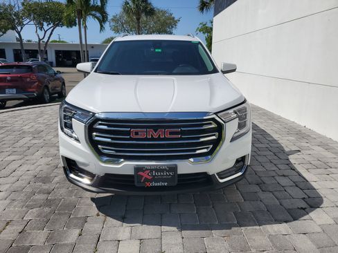 Used 2023 GMC Terrain SLT w/ LPO, Floor Liner Package AWD/4WD image 2
