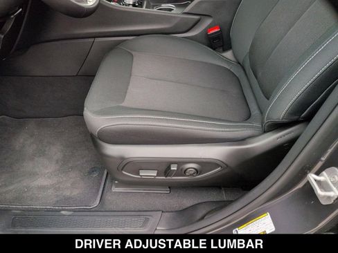 Used 2025 Jeep Grand Cherokee Laredo X w/ Luxury Tech Group I AWD/4WD image 15