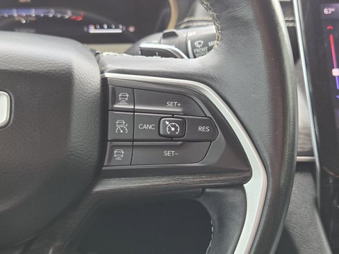 Used 2021 Jeep Grand Cherokee L Limited AWD/4WD image 21