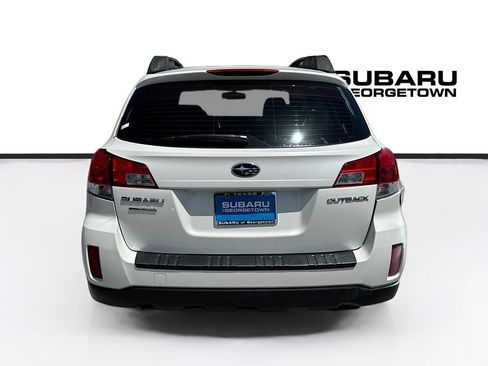 Used 2013 Subaru Outback 2.5i AWD/4WD image 6