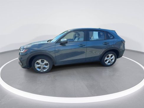 Used 2023 Honda HR-V LX image 5