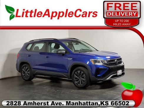 Used 2022 Volkswagen Taos S image 1