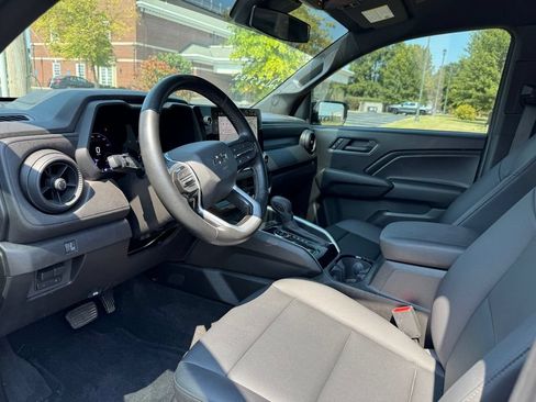 Used 2026 Chevrolet Colorado Trail Boss AWD/4WD image 15