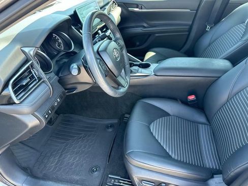 Used 2023 Toyota Camry SE image 18