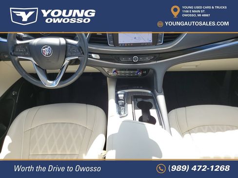 Used 2024 Buick Enclave Avenir w/ Avenir Technology Package AWD/4WD image 31
