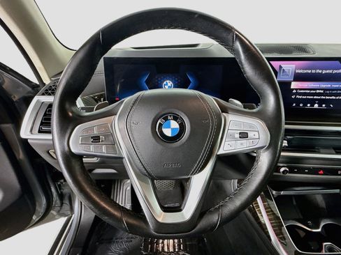 Used 2025 BMW X7 xDrive40i AWD/4WD image 13