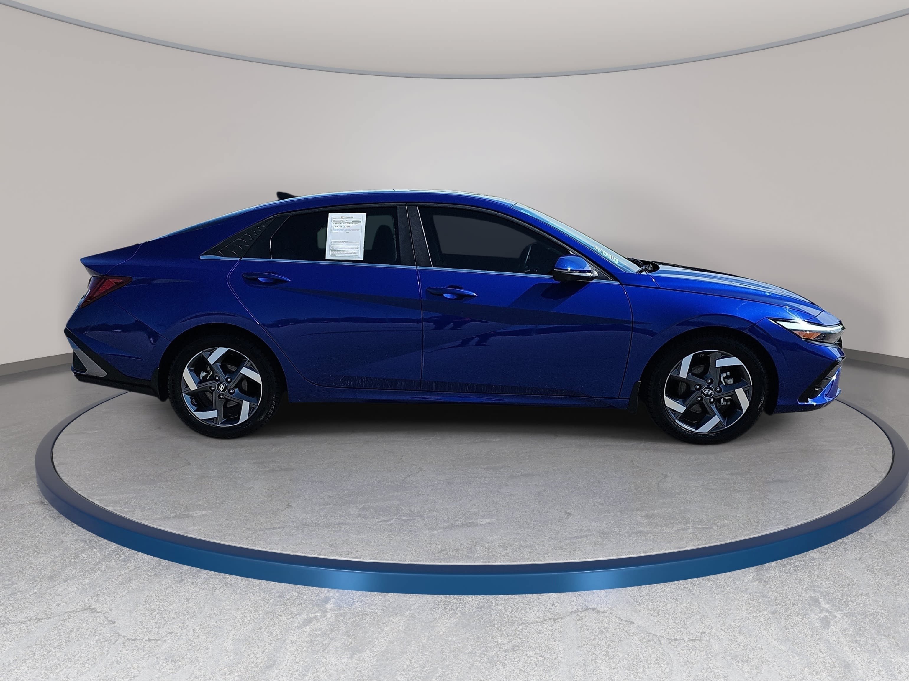 Used 2024 Hyundai Elantra Limited FWD image 4
