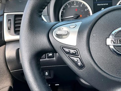 Used 2019 Nissan Sentra SV FWD image 24
