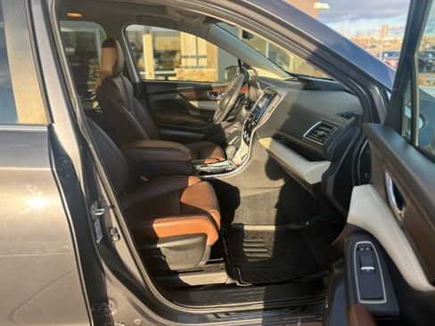 Used 2019 Subaru Ascent Touring w/ Popular Package #3 AWD/4WD image 12