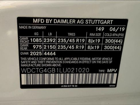 Certified 2020 Mercedes-Benz GLA 250 4MATIC image 36