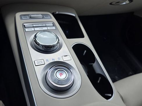 Used 2024 Genesis GV70 2.5T w/ Advanced Package AWD/4WD image 21