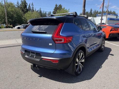 Used 2021 Volvo XC40 P8 Recharge w/ Advanced Package AWD/4WD image 12