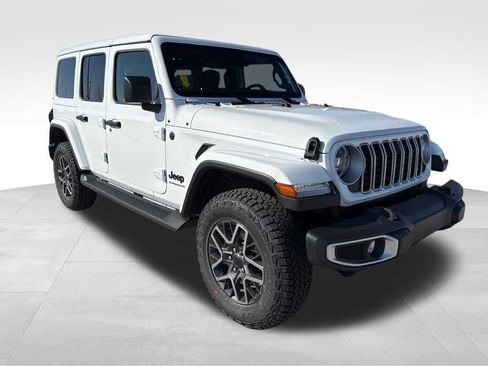 New 2026 Jeep Wrangler Unlimited Sahara AWD/4WD image 3