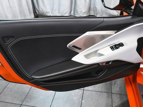 Used 2021 Chevrolet Corvette Stingray Preferred Cpe w/ 2LT image 11