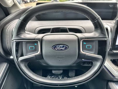 Used 2025 Ford Expedition Max Platinum AWD/4WD image 21